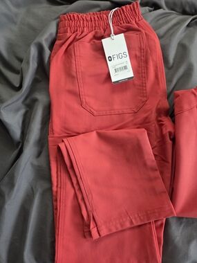 FIGS Women's Crimson Skinny Jeans